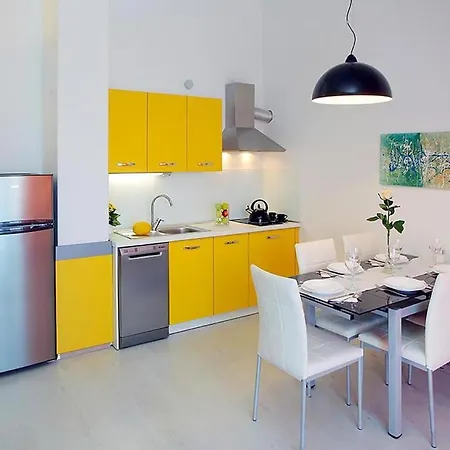 Appartamento Nice In W/ 3 Bedrooms